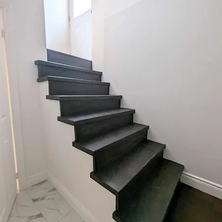 Wonderland Apartment - 6 Min By Walking Vaughan Extérieur photo